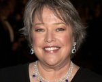 Kathy Bates avvocato fuori dagli schemi per la NBC