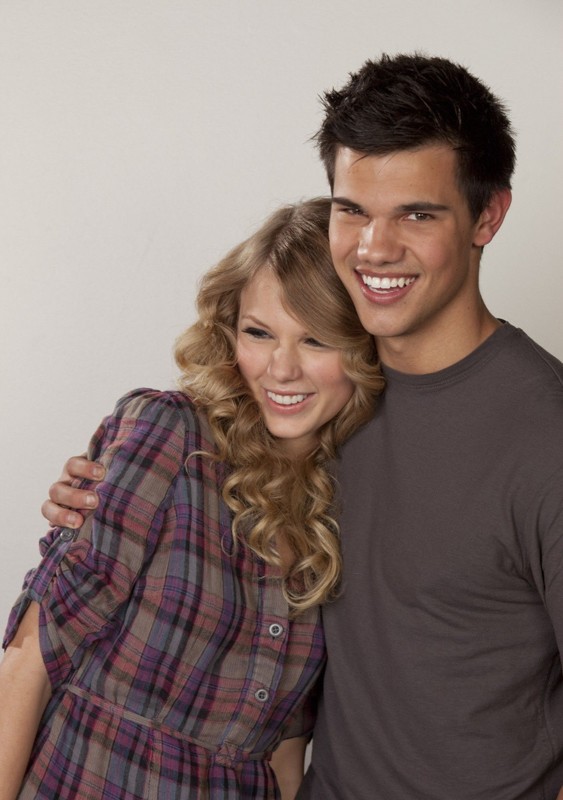 Taylor Swift E Taylor Lautner In Una Foto Promozionale Del Film Appuntamento Con L Amore 149183