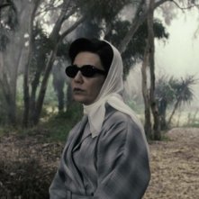 Mina Azarian in una scena del film Donne senza uomini