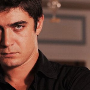 Riccardo Scamarcio in una scena di Mine vaganti