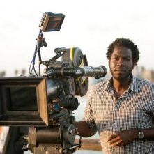 Rick Famuyiwa sul set del suo Our Family Wedding