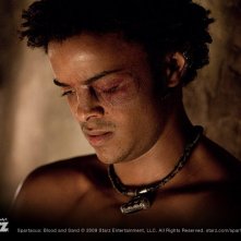 Eka Darville nell'episodio Great and Unfortunate Things della serie Spartacus: Blood and Sand