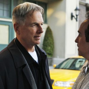 Gibbs (Mark Harmon) nell'episodio Double Identity di N.C.I.S.