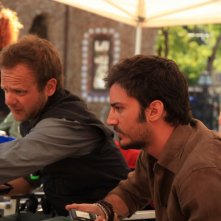 Il regista Riccardo Grandi e Nicolas Vaporidis sul set di Tutto l'amore del mondo