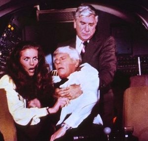 Julie Hagerty, Leslie Nielsen, Peter Graves nell'equipaggio dell'Aereo più pazzo del mondo