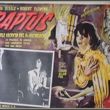 Lobby card promozionale del film L'orribile segreto del dottor Hichcock