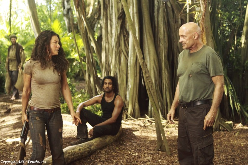 Terry O Quinn Evangeline Lilly E Naveen Andrews Nell Episodio Recon Di Lost 149814