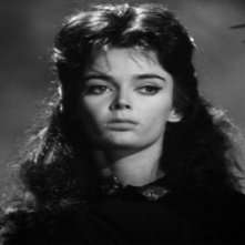 Barbara Steele in una scena del film La maschera del demonio di M. Bava
