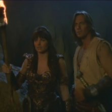 Kevin Sorbo e Lucy Lawless in Prometheus, episodio del telefilm Xena.