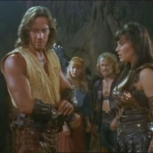 Kevin Sorbo, Lucy Lawless, Renee O'Connor e Michael Hurst in Prometheus, episodio di Xena.