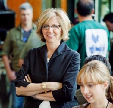 La regista Nancy Meyers sul set del suo film E' complicato