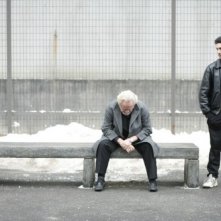 Niels Arestrup e Tahar Rahim, compagni di sventura nel film Il profeta (2009)