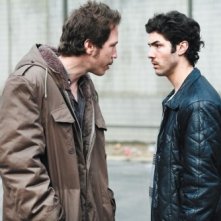 Reda Kateb e Tahar Rahim in un'immagine del film Il profeta (2009)