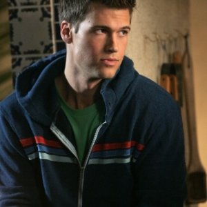 Melrose Place: Nick Zano nell'episodio Stoner Canyon