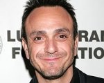 Hank Azaria e Jayma Mays tra i Puffi