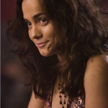 Alice Braga in un'immagine del film Repo Men