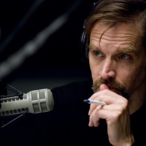 Bill Moseley in una scena del film Dead Air