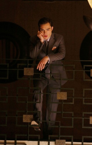Chuck Bass (Ed Westwick) in un'immagine dell'episodio The Lady Vanished di Gossip Girl
