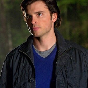 Clark Kent (Tom Welling) in un'immagine dell'episodio Escape di Smallville