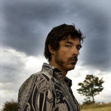 Alessandro Gassman in un'immagine dal film Basilicata Coast to Coast