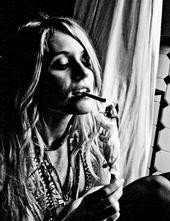 La bella Cecilia Albertini, cantante e attrice