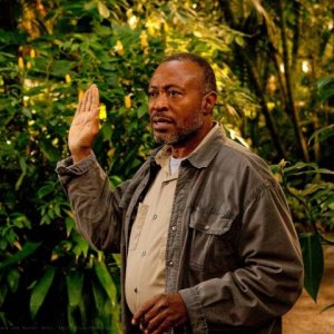 Roger Aaron Brown in una scena dell'episodio Dark Side of the Moon di Supernatural