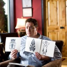 Brendan Fraser e anomali test di Rorschach nel film Puzzole alla riscossa