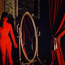 Una veduta dell'interno dell'atelier del thriller Sei donne per l'assassino