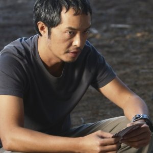 Ken Leung in una scena dell'episodio The Package di Lost