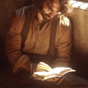 Nestor Carbonell nel flashback dell'episodio Ab Aeterno di Lost