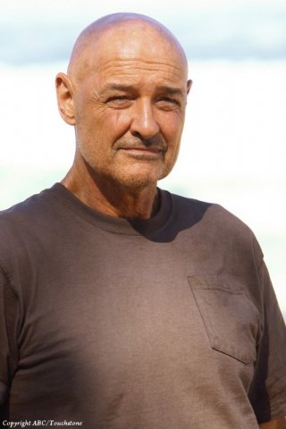 Terry O'Quinn nell'episodio The Package di Lost