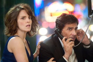 Tina Fey e Steve Carell piuttosto sconvolti in una scena del film Date Night