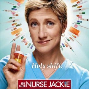 Un poster della stagione 2 di Nurse Jackie