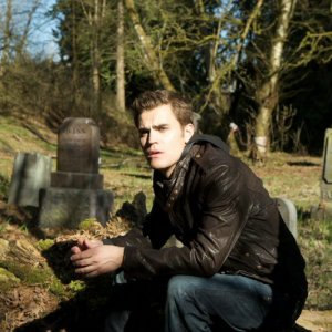Paul Wesley in uno scatto promozionale per il Pilot di The Vampire Diaries