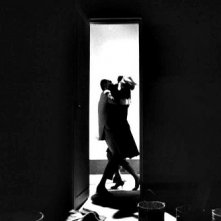 John Saxon Afferra Leticia Roman In Una Scena Del Film La Ragazza Che Sapeva Troppo Di Mario Bava 151149