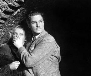 Robert Donat e Madeleine Carroll in una sequenza de Il club dei trentanove