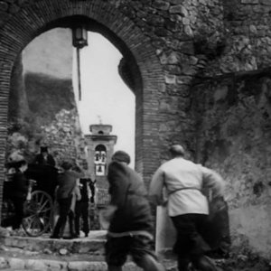 Una scena di massa del film La maschera del demonio (1960)