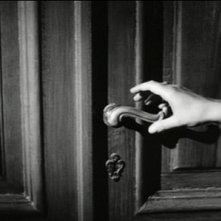 La Mano Di Leticia Roman In Una Scena Del Film La Ragazza Che Sapeva Troppo 151383