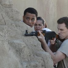 Michael Ealy, Christine Woods e Travis Johns nell'episodio Better Angels di FlashForward
