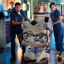 Mike Vogel, Jeremy Northam e Lana Parrilla nel pilot di Miami Medical