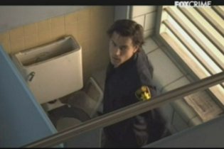 White Collar - Fascino criminale - 1x01: I falsari - Clip esclusiva