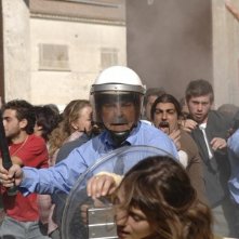 Antonio Resines in una sequenza del film Cella 211