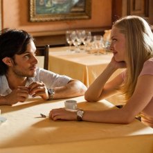 Gael Garcia Bernal e Amanda Seyfried nel film Letters to Juliet, del 2010