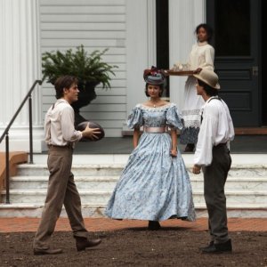Paul Wesley (Stefan), Nina Dobrev (Katherine) e Ian Somerhalder (Damon) nell'episodio Lost Girls di The Vampire Diaries
