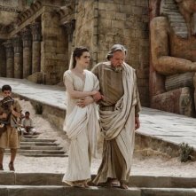 Rachel Weisz e Michael Lonsdale in una scena del film Agora