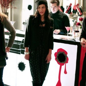 Vanessa Abrams (Jessica Szohr) in una scena dell'episodio Inglourious Basstards di Gossip Girl