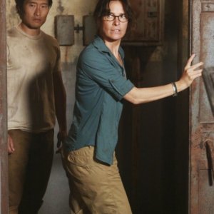 Sheila Kelley e Daniel Dae Kim nell'episodio Happily Ever After di Lost