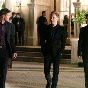 Matt Davis, David Anders e Ian Somerhalder nell'episodio Under Control di The Vampire Diaries