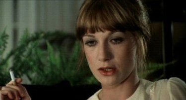 Daria Nicolodi in una scena del film Schock del 1977