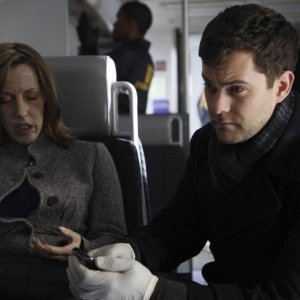 Fringe: Joshua Jackson nell'episodio White Tulip